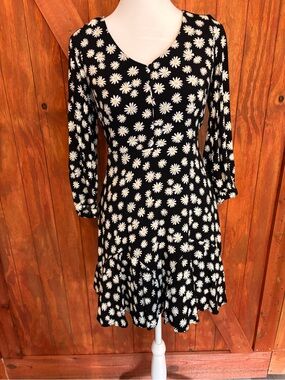 Gianni Bini Black Daisy Print Long Sleeve Fit & Flare Dress